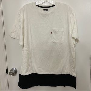 Levi’s pocket tshirt